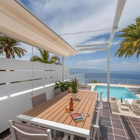 La Casa De Gigantes Acantilado de los Gigantes