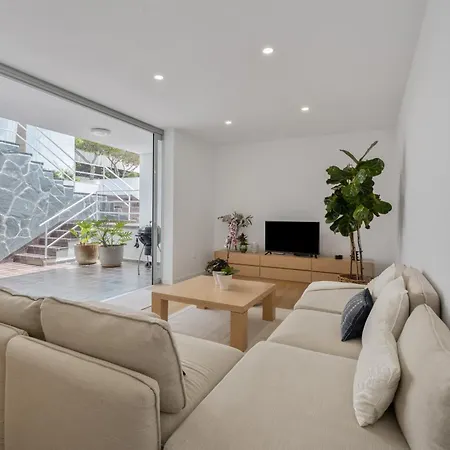 La Casa De Gigantes Acantilado de los Gigantes