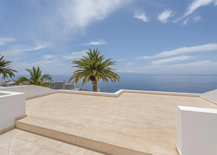 La Casa De Gigantes * Acantilado de los Gigantes