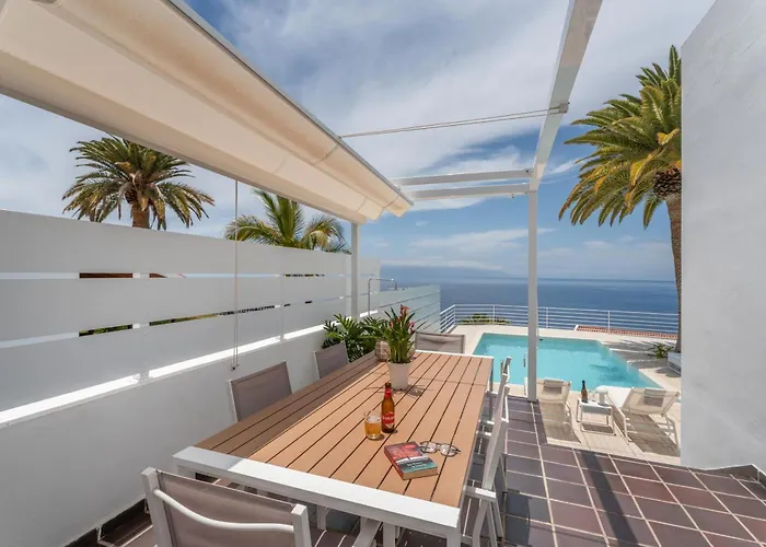 La Casa De Gigantes Acantilado de los Gigantes